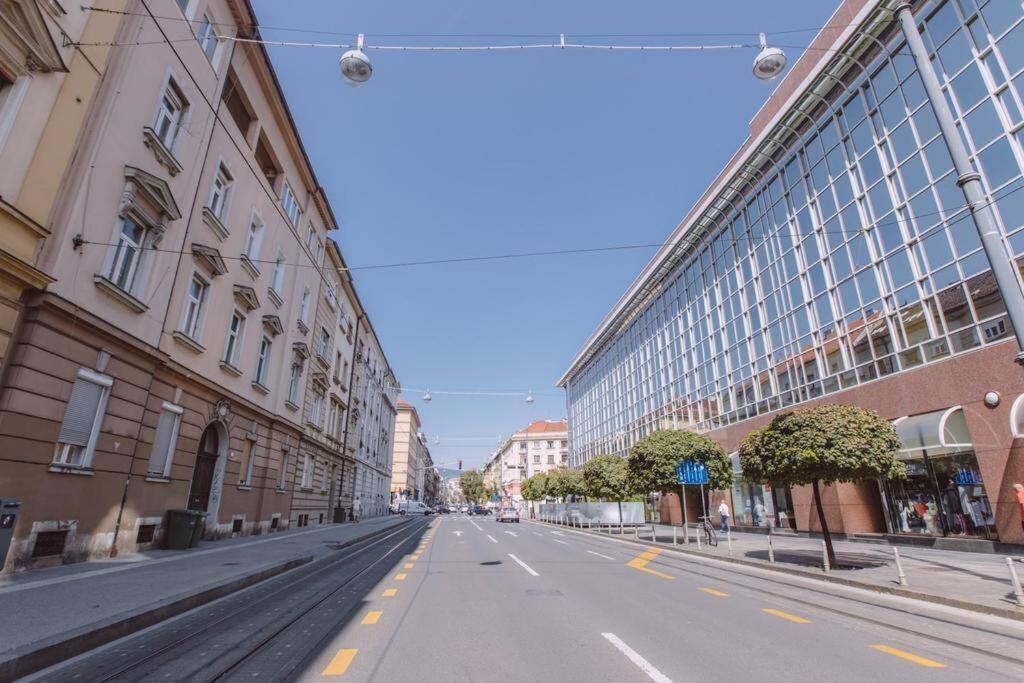 Alenka'S Place, Fiber Optic Wi Fi Zagreb Eksteriør bilde